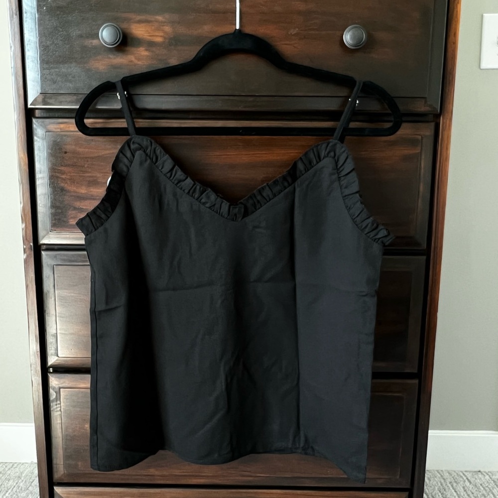 Black cami top! **never worn before**